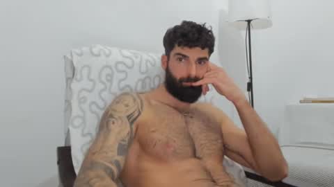 Snapshot of cuteeboy chatting on February 22, 2025, 10:31 pm cuteeboy online show from February 22, 2025, 10:31 pm