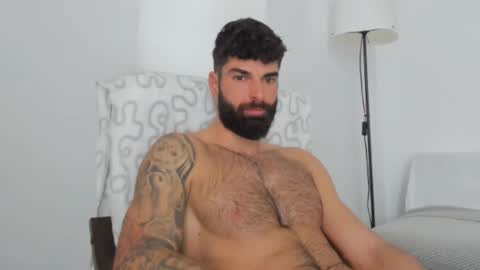 Snapshot of cuteeboy chatting on February 25, 2025, 7:20 am cuteeboy online show from February 25, 2025, 7:20 am