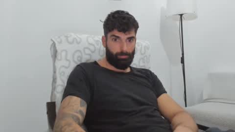 Snapshot of cuteeboy chatting on March 4, 2025, 6:29 pm cuteeboy online show from March 4, 2025, 6:29 pm