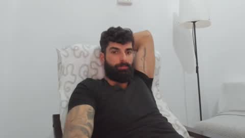 Snapshot of cuteeboy chatting on March 10, 2025, 3:41 pm cuteeboy online show from March 10, 2025, 3:41 pm