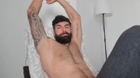 Snapshot of cuteeboy chatting on March 12, 2025, 12:47 pm cuteeboy online show from March 12, 2025, 12:47 pm