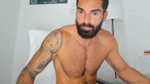 Snapshot of cuteeboy chatting on September 15, 2025, 5:29 am cuteeboy online show from September 15, 2025, 5:29 am