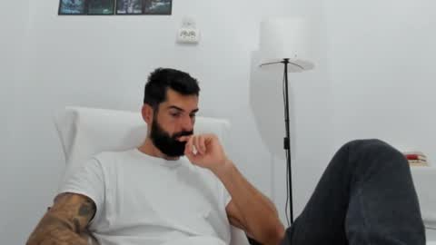 Snapshot of cuteeboy chatting on October 21, 2025, 5:41 am cuteeboy online show from October 21, 2025, 5:41 am