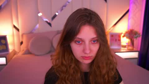 Foxy online show from May 11, 2026, 1:28 pm
