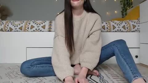 Anna online show from December 19, 2025, 6:53 am