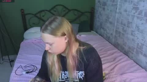 Amyy online show from July 20, 2026, 11:07 pm