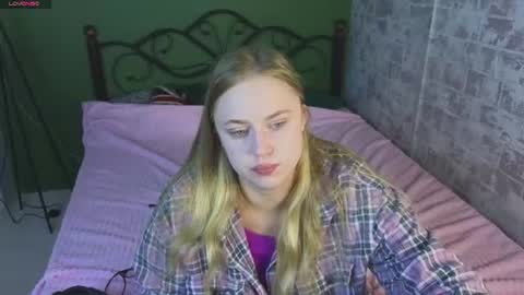 Amyy online show from July 27, 2026, 1:12 am