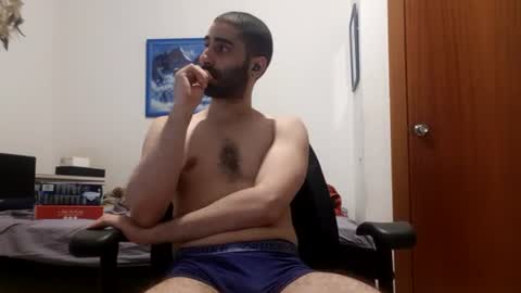 cuteguy52 online show from August 3, 2026, 2:22 pm