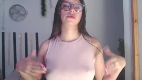 haome online show from October 5, 2025, 3:21 pm