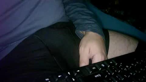 Snapshot of cuteman88 chatting on September 18, 2025, 8:33 pm Cuteman online show from September 18, 2025, 8:33 pm