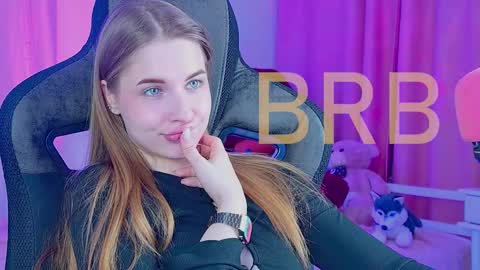 Rina online show from September 15, 2025, 5:18 am