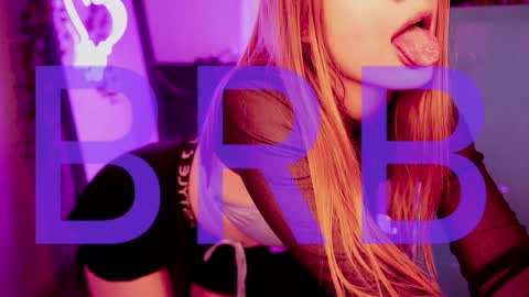 Rina online show from November 10, 2025, 5:06 am