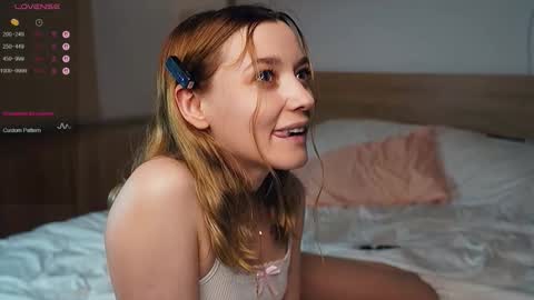 Mary online show from December 17, 2025, 9:10 pm