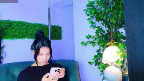 cuteness__girl online show from October 3, 2025, 6:21 am