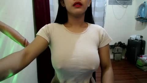 isabel online show from July 28, 2026, 7:04 pm