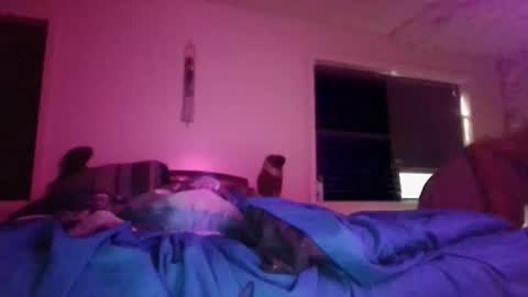 mary mack online show from November 23, 2025, 12:49 pm