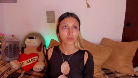 cuteweed420 online show from July 29, 2026, 3:37 am