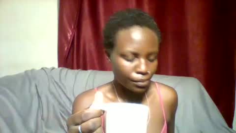 Snapshot of cutey_lunar chatting on January 28, 2025, 12:43 pm cutey_lunar online show from January 28, 2025, 12:43 pm