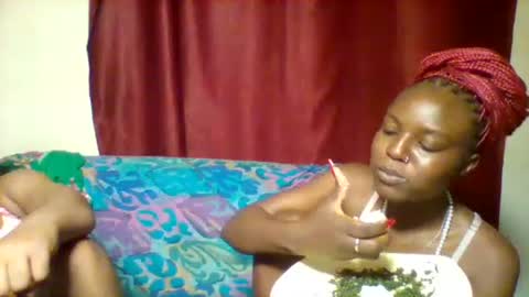 Snapshot of cutey_lunar chatting on January 31, 2025, 1:33 am cutey_lunar online show from January 31, 2025, 1:33 am