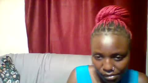 Snapshot of cutey_lunar chatting on February 12, 2025, 2:35 am cutey_lunar online show from February 12, 2025, 2:35 am