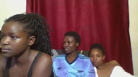 Snapshot of cutey_lunar chatting on February 25, 2025, 12:47 am cutey_lunar online show from February 25, 2025, 12:47 am