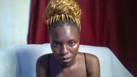 Snapshot of cutey_lunar chatting on March 11, 2025, 9:13 am cutey_lunar online show from March 11, 2025, 9:13 am