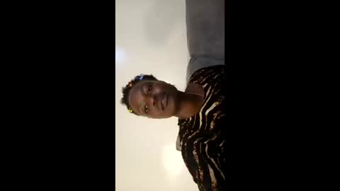 Snapshot of cutey_lunar chatting on October 4, 2025, 2:26 pm cutey_lunar online show from October 4, 2025, 2:26 pm