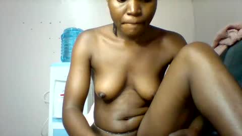 cutezola online show from February 3, 2026, 8:41 am