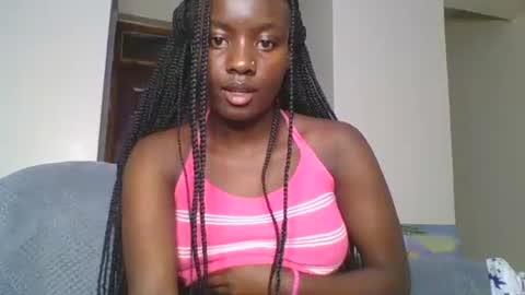 cutie_choco online show from April 16, 2026, 8:31 pm