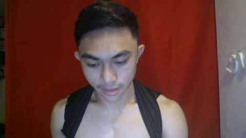 cutie_hunk69 online show from June 14, 2026, 2:46 am