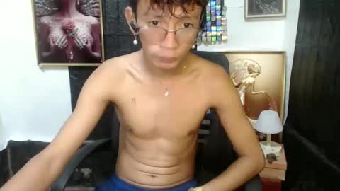 cutie_mico online show from February 5, 2025, 8:43 am