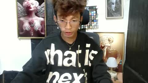 cutie_mico online show from February 9, 2025, 9:58 am