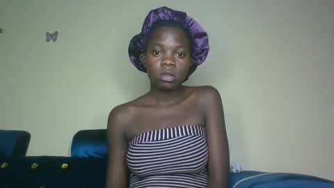 Snapshot of cutie_plush chatting on March 28, 2026, 8:52 pm cutieplush online show from March 28, 2026, 8:52 pm