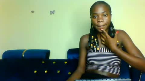 Snapshot of cutie_plush chatting on April 14, 2026, 6:36 pm cutieplush online show from April 14, 2026, 6:36 pm
