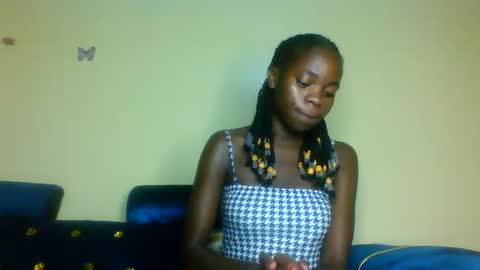 Snapshot of cutie_plush chatting on April 15, 2026, 3:52 pm cutieplush online show from April 15, 2026, 3:52 pm