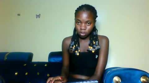 Snapshot of cutie_plush chatting on April 25, 2026, 8:06 pm cutieplush online show from April 25, 2026, 8:06 pm