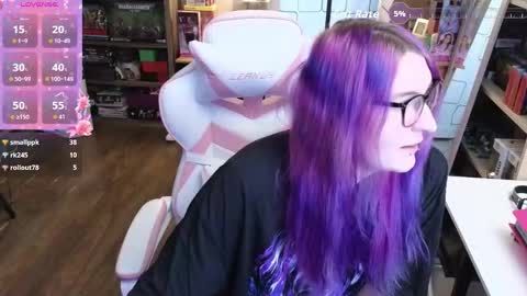 Snapshot of cutie_velvette chatting on March 25, 2026, 4:13 pm Cutie Velvette online show from March 25, 2026, 4:13 pm