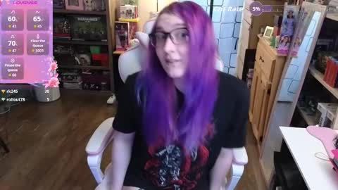 Snapshot of cutie_velvette chatting on March 27, 2026, 4:07 pm Cutie Velvette online show from March 27, 2026, 4:07 pm