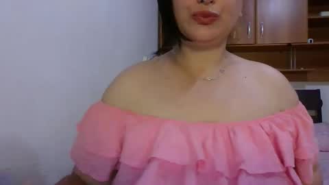 Snapshot of cutieammy chatting on June 1, 2026, 11:28 pm Ami online show from June 1, 2026, 11:28 pm