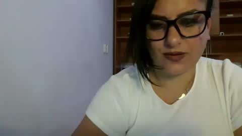 Snapshot of cutieammy chatting on July 27, 2026, 10:28 pm Ami online show from July 27, 2026, 10:28 pm