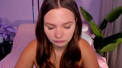 cutiechl0e online show from July 22, 2026, 1:52 am