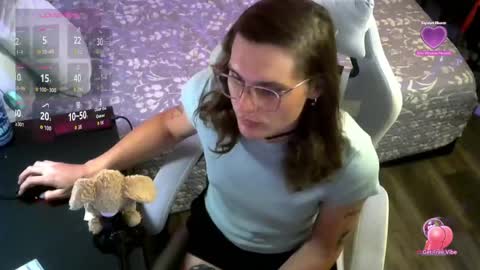 cutiepiescarlett online show from May 12, 2026, 3:25 am