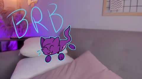 Hannah online show from March 7, 2025, 2:25 am