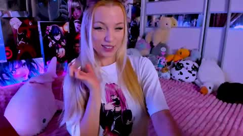 Nora online show from December 26, 2024, 9:37 pm