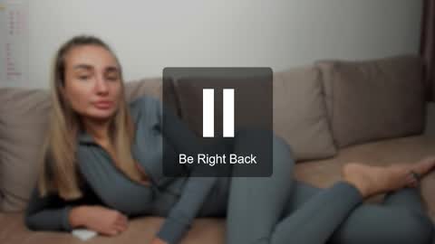 CuttieChloe online show from September 25, 2025, 6:33 pm