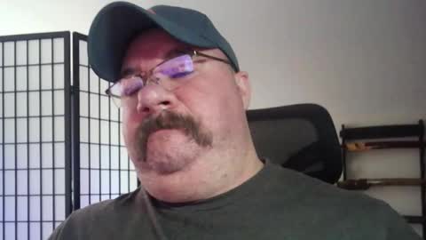 Snapshot of cwbyga chatting on December 16, 2025, 12:26 am Bubba Bull online show from December 16, 2025, 12:26 am