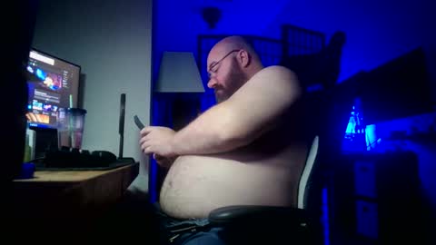 Snapshot of cwbyga chatting on April 30, 2026, 5:25 am Bubba Bull online show from April 30, 2026, 5:25 am