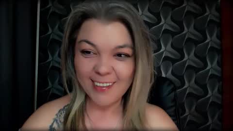 Snapshot of cyberdomme chatting on April 21, 2026, 10:01 pm Full time mean bitch. online show from April 21, 2026, 10:01 pm