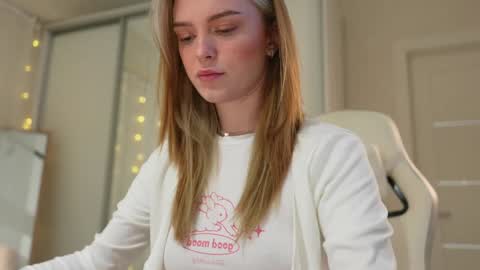 EMILY online show from January 6, 2025, 4:34 pm