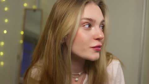 EMILY online show from January 22, 2025, 2:35 pm